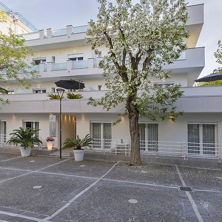 Residence Armony Misano Adriatico Extérieur photo